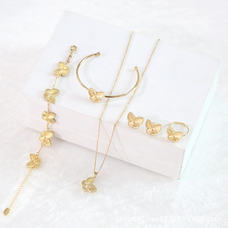 Pendant Necklace Ear Stud Bracelet Ring - Glamour gadget04